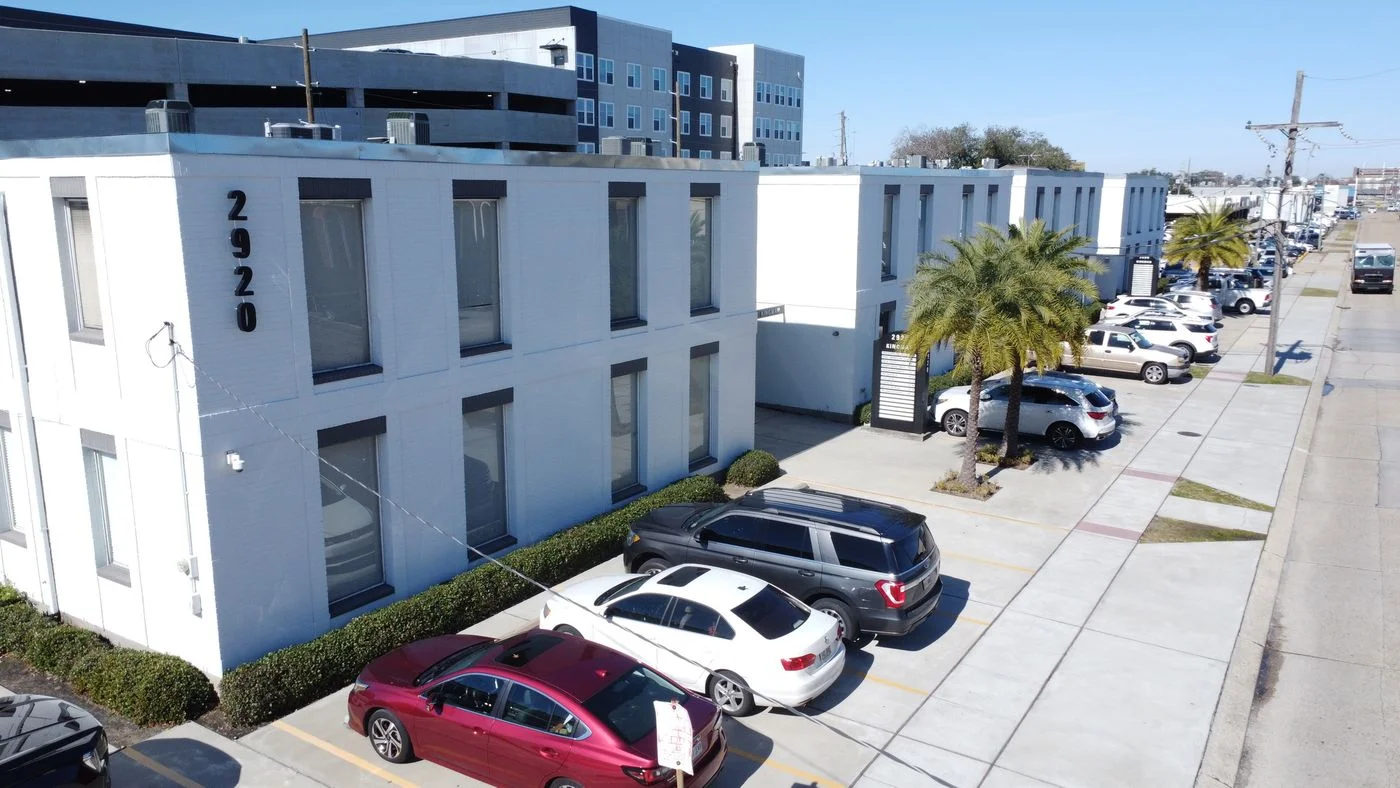 Photo 1 of 2920 Kingman St, Metairie, LA 70006