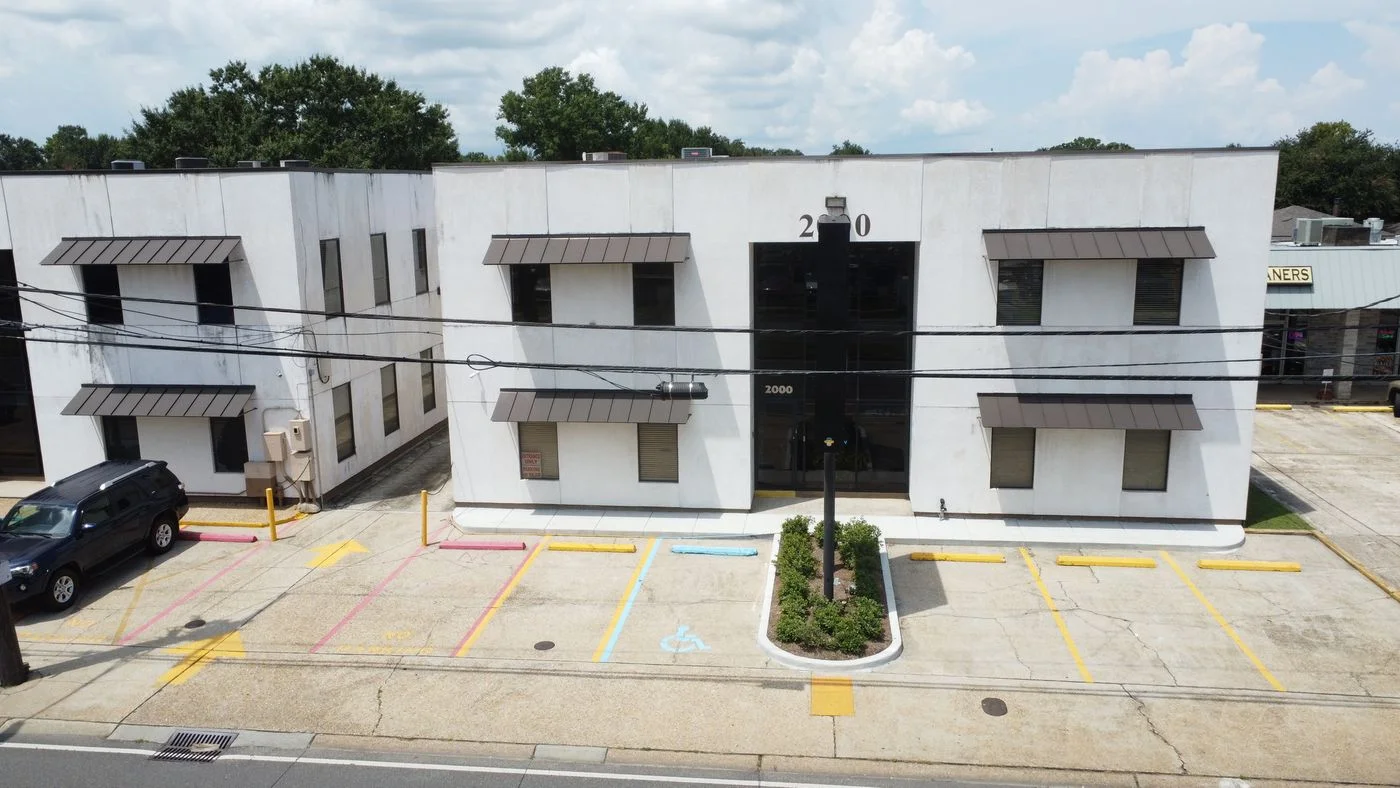 Photo 2 of 1908 Clearview Pkwy, Metairie, LA 70001