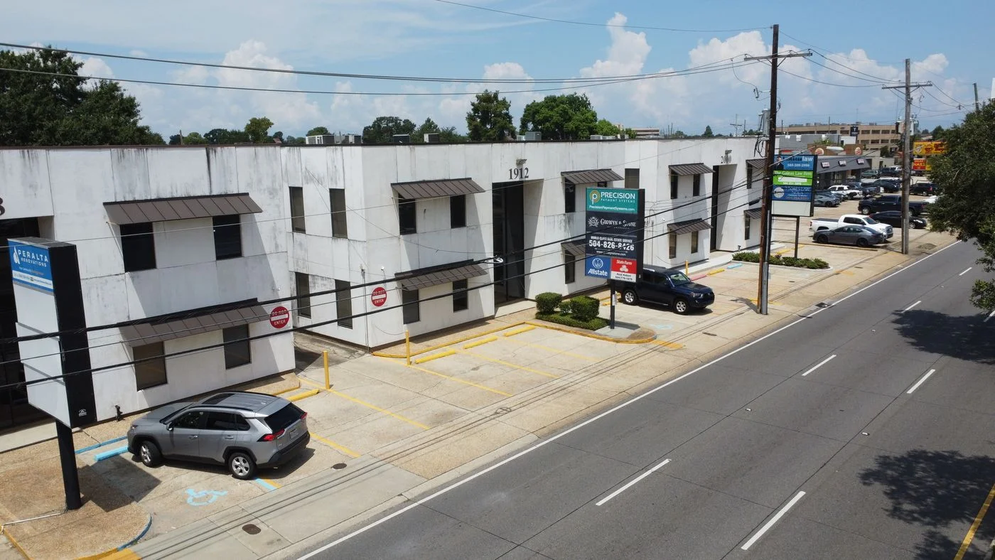 Photo 3 of 1908 Clearview Pkwy, Metairie, LA 70001