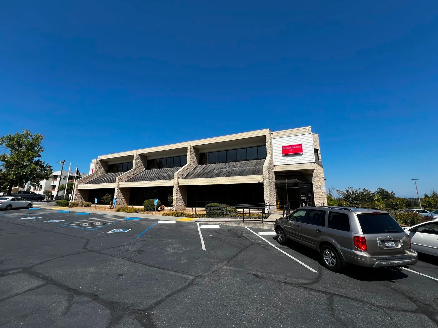 Photo 3 of 1661 East Street, Redding, CA 96001