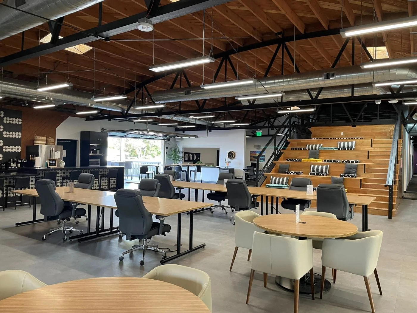 Photo 3 of 374 N Coast Highway 101, Encinitas, CA 92024