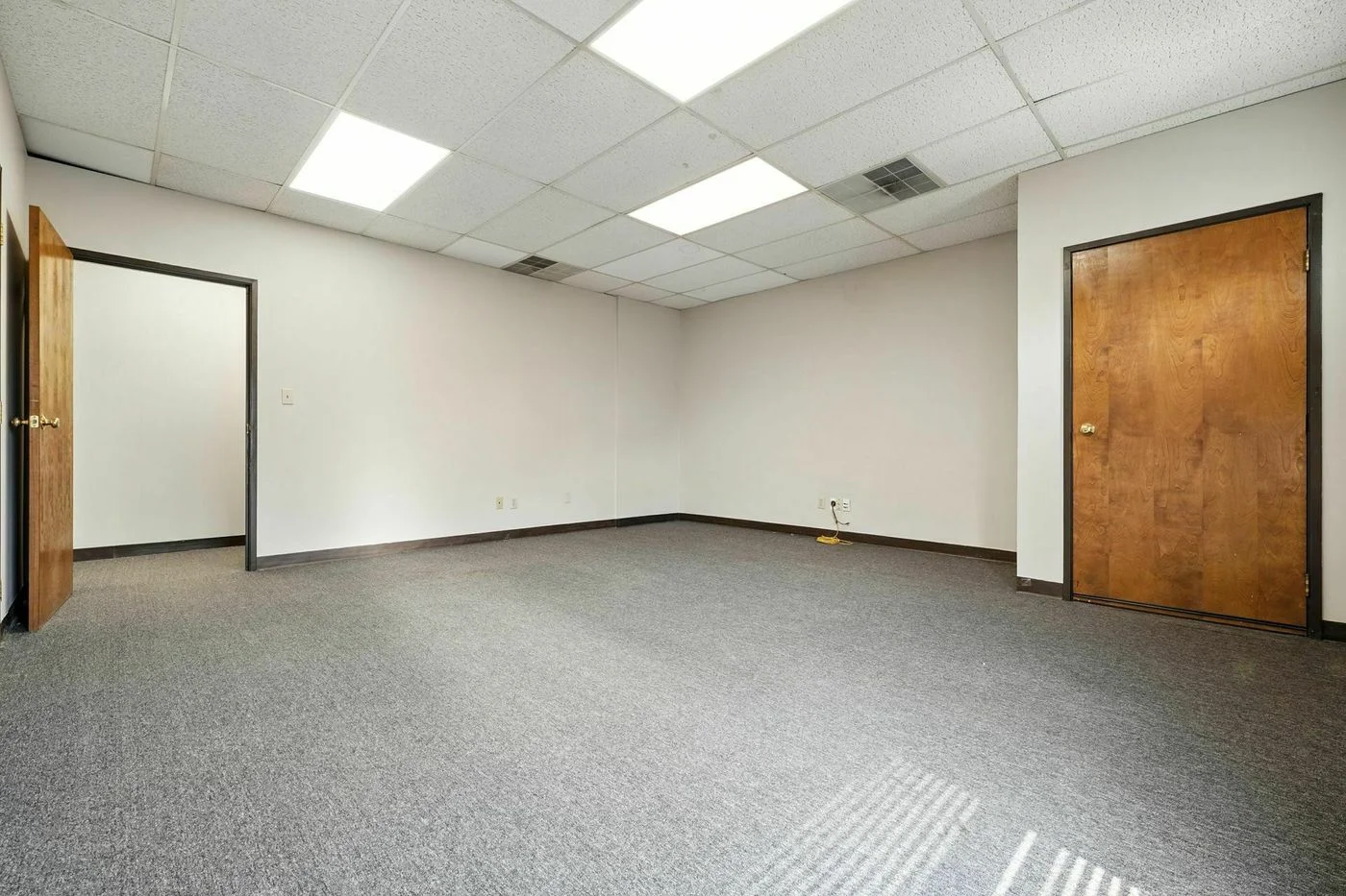 Photo 3 of 2244 South Hamilton Road, 101 & 103, Columbus, OH 43232