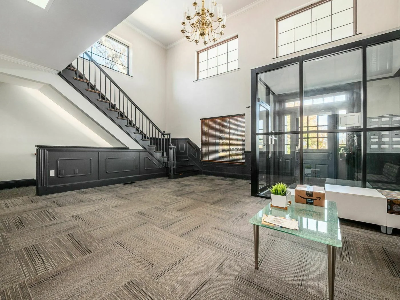 Photo-3 of 1015 E Broad St, Columbus, OH 43205