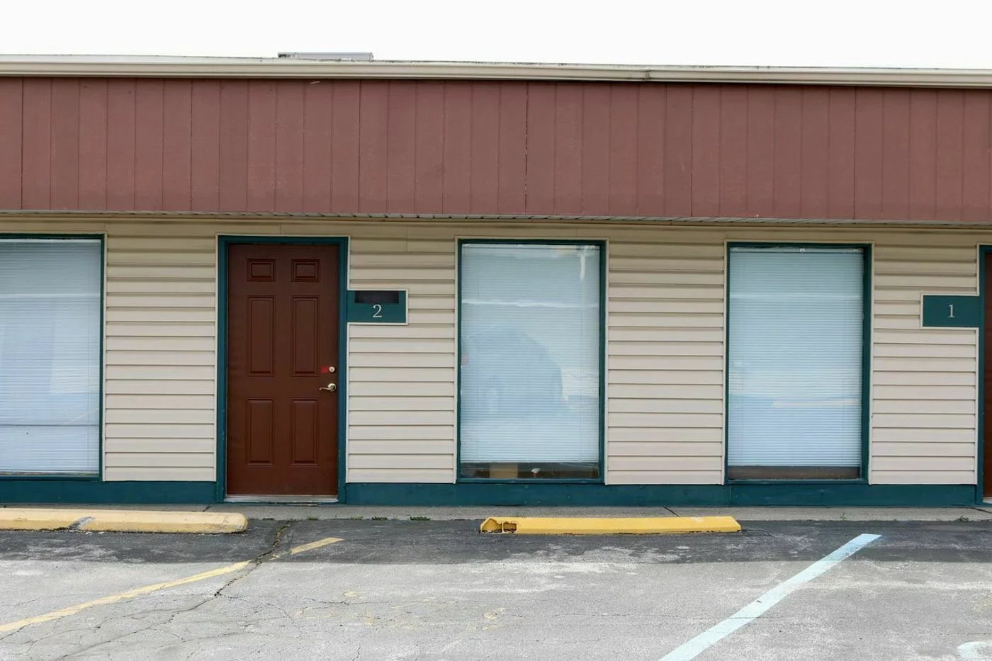 Photo 1 of 3175 Christy Way S, Saginaw, MI 48603