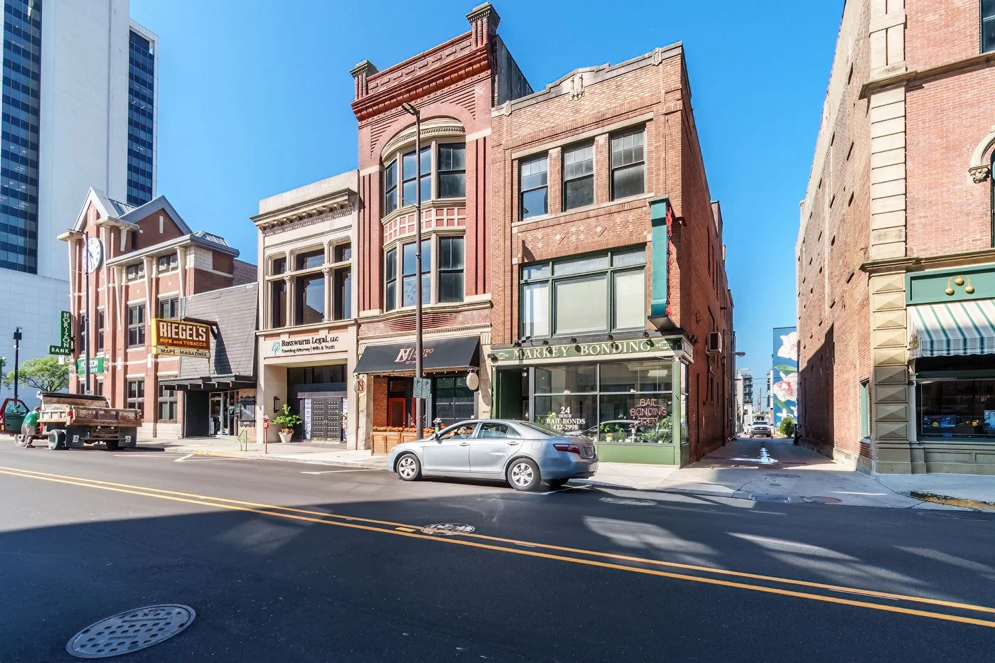 Photo 2 of 620 S Calhoun St, Fort Wayne, IN 46802