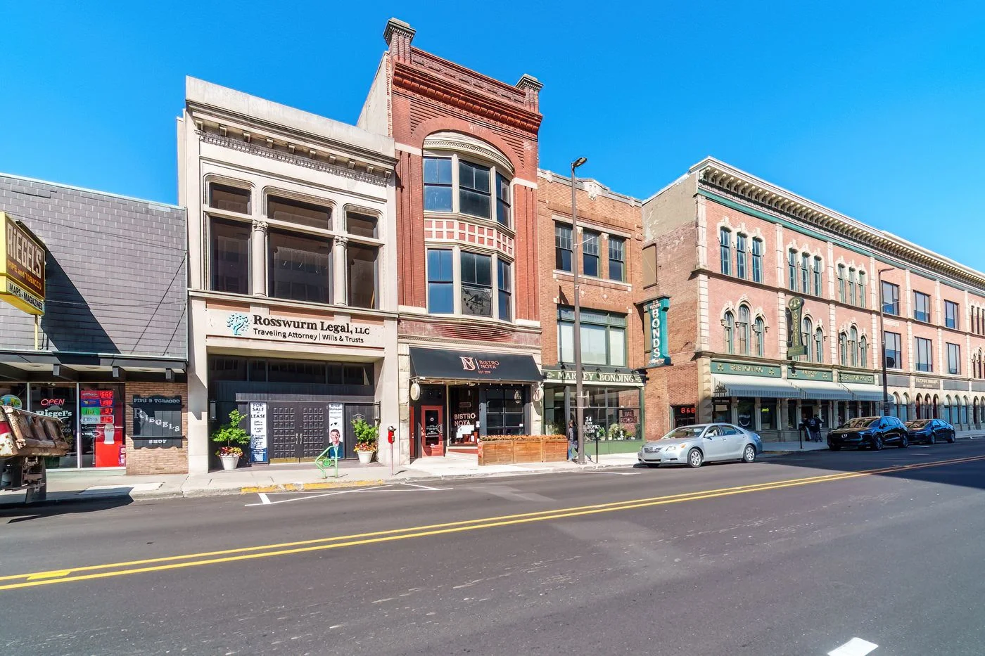 Photo 3 of 620 S Calhoun St, Fort Wayne, IN 46802