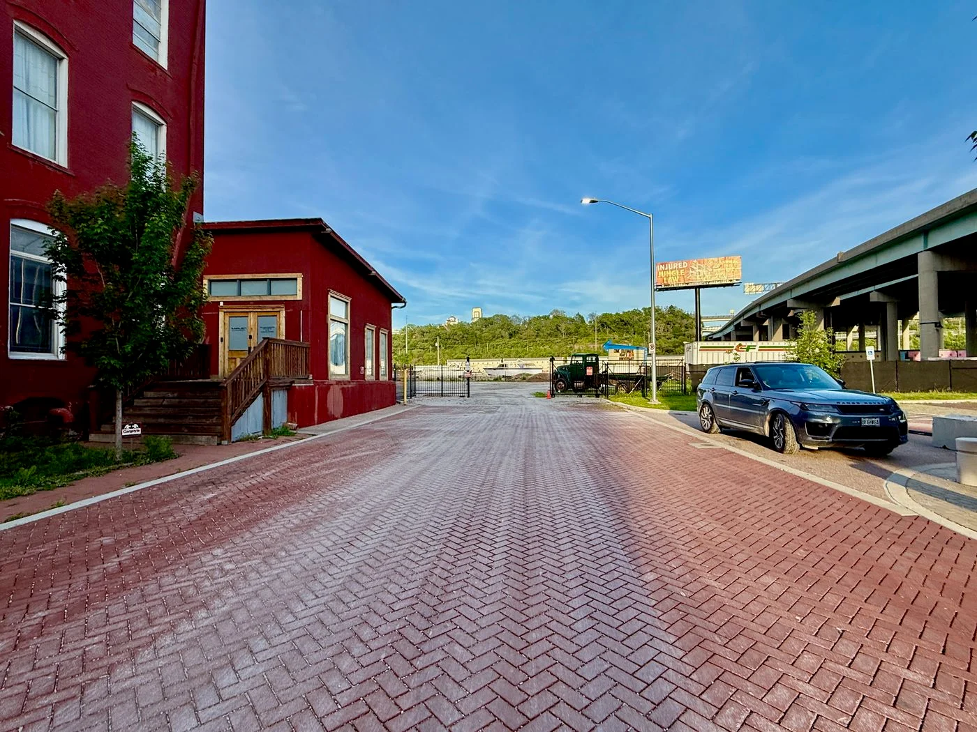 Photo 2 of 1317 w 13th terrace, Kansas City, MO 64102