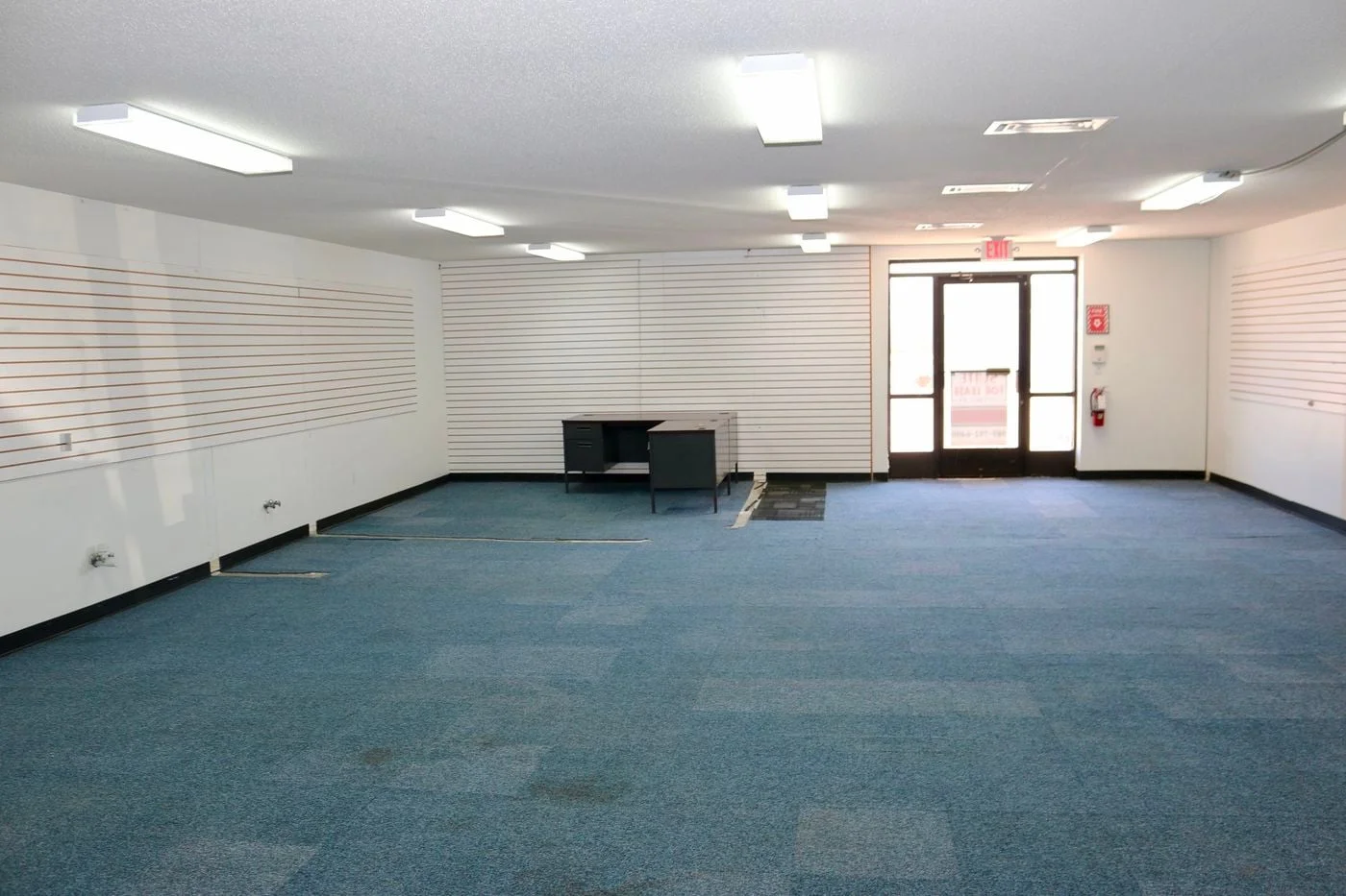 Photo 3 of 1821 Austin St, Midland, MI 48642