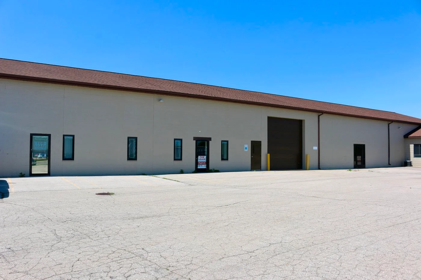 Photo 1 of 1821 Austin St, Midland, MI 48642