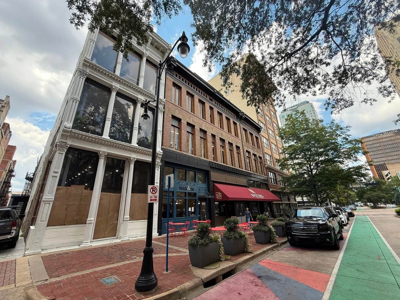 Photo 1 of 212 20th St N, Birmingham, AL 35203