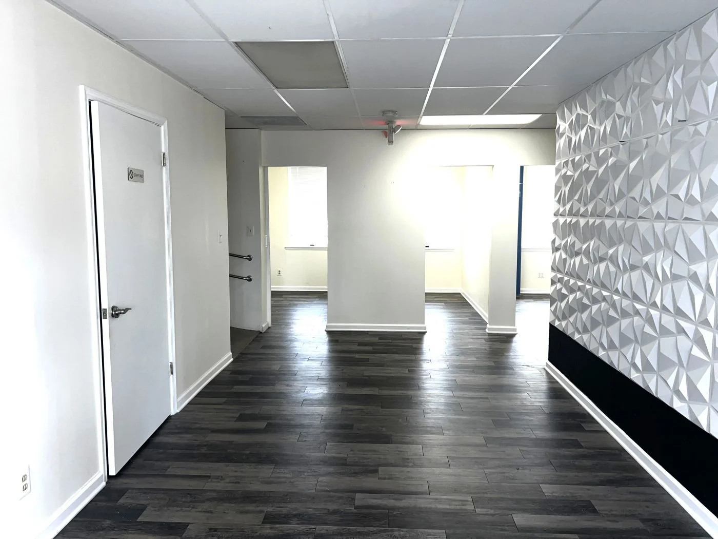 Photo 2 of 12124 Heritage Park Cir, Silver Spring, MD 20906