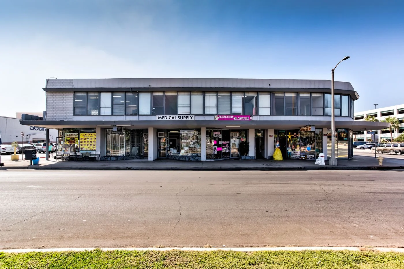 Photo 2 of 12150 Hamlin Street, Los Angeles, CA 91606