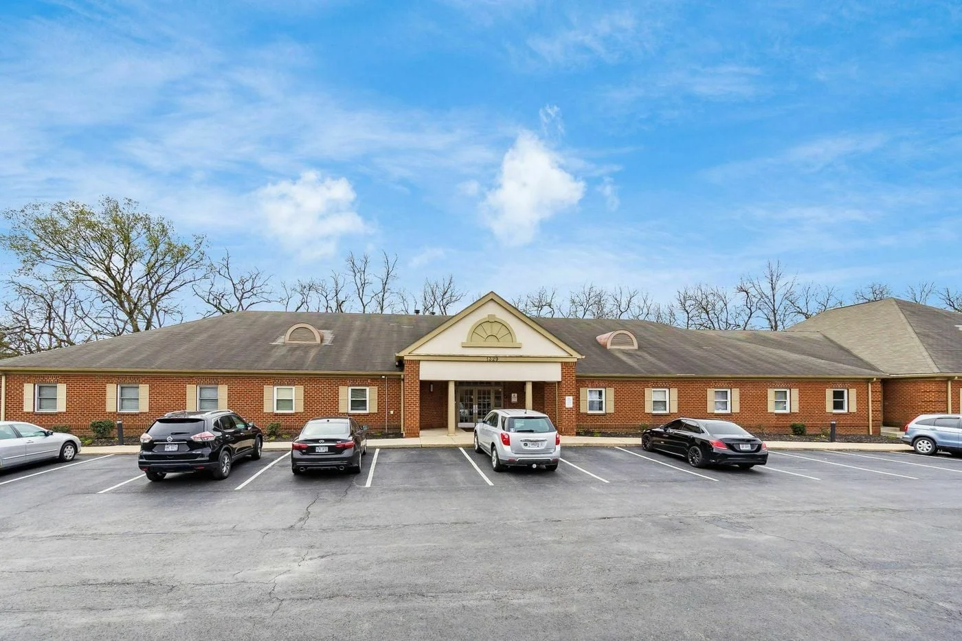 Photo 1 of 1329 Cherry Way Dr, Gahanna, OH 43230