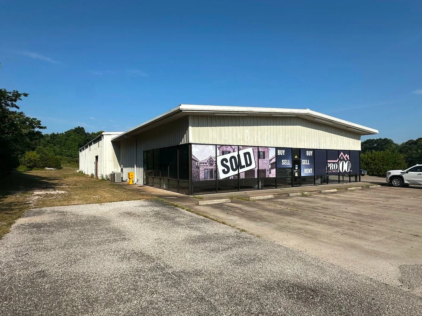 Photo-2 of 222 S Business 49 - Suite A, Neosho, MO 64850
