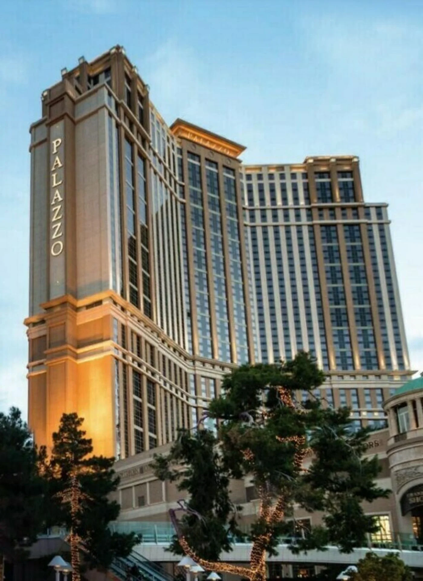 Photo 1 of 3325 S Las Vegas Blvd, Las Vegas, NV 89109