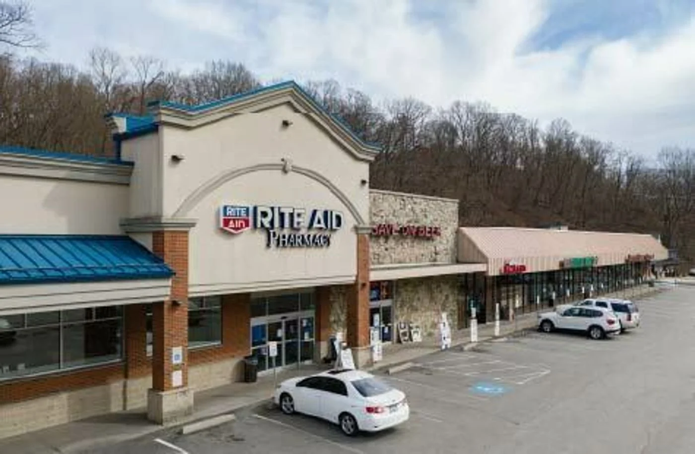 Photo 2 of 4768 Mcknight Rd , Pittsburgh, PA 15237