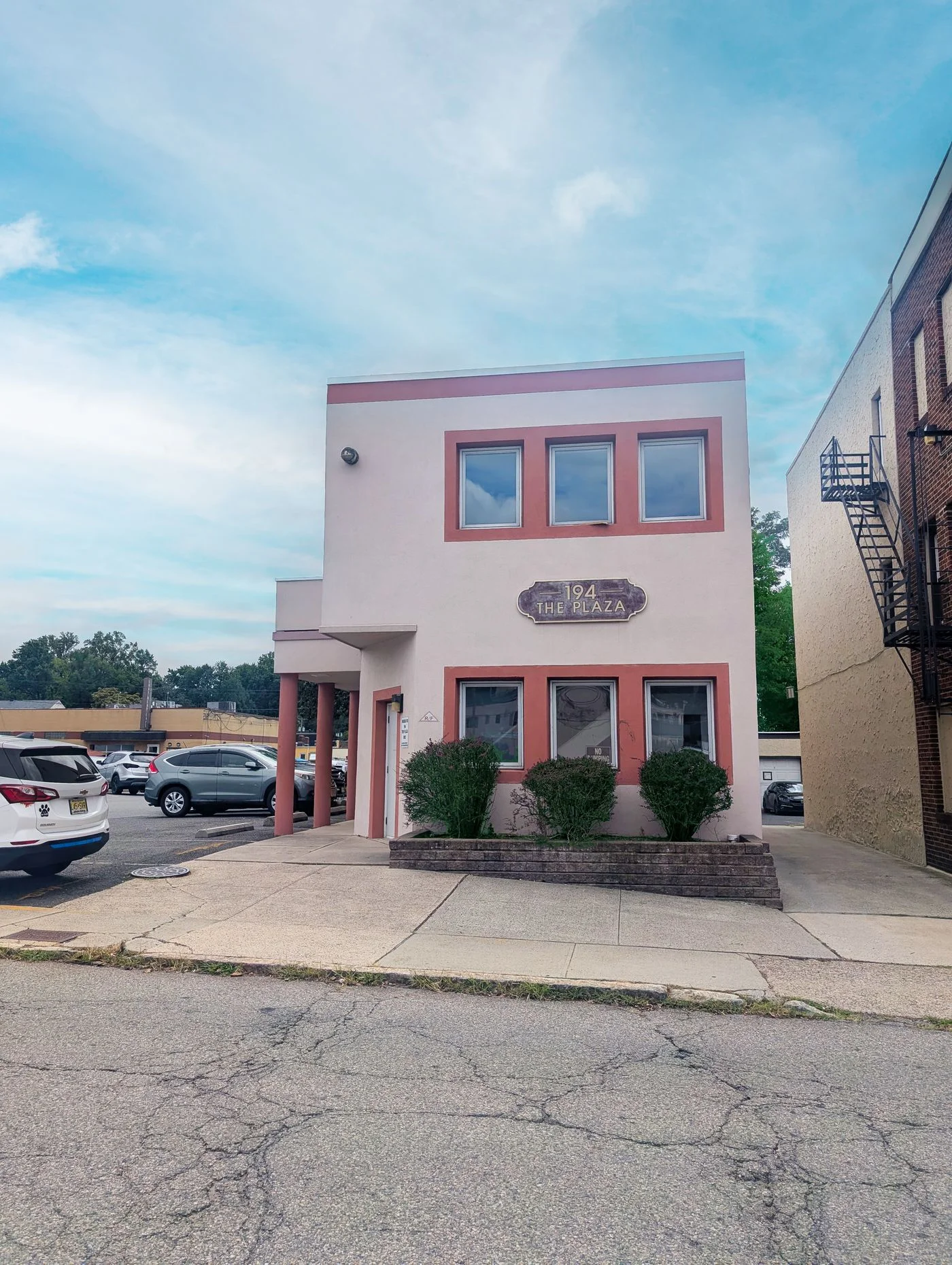 Photo 2 of 194 The Plaza, Teaneck, NJ 07666