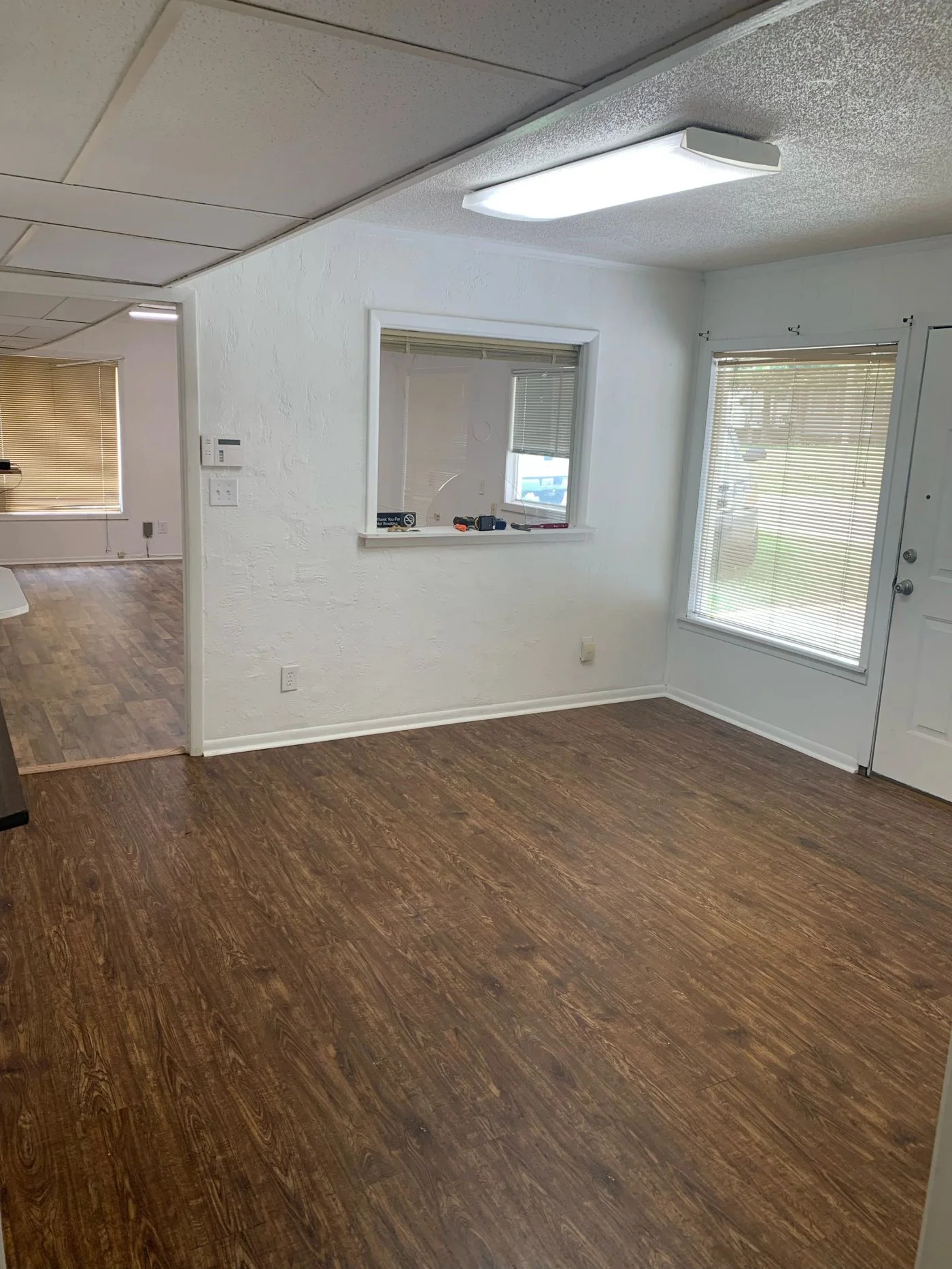 Photo 3 of 1213 N 1st Ave, Laurel, MS 39440