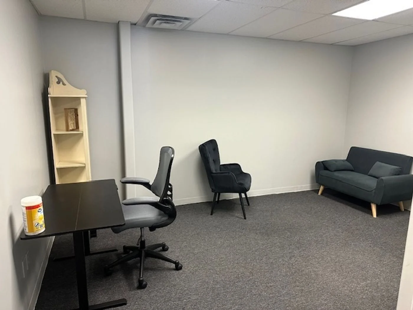 Photo 3 of 828 Federal Road, Brookfield, CT 06804