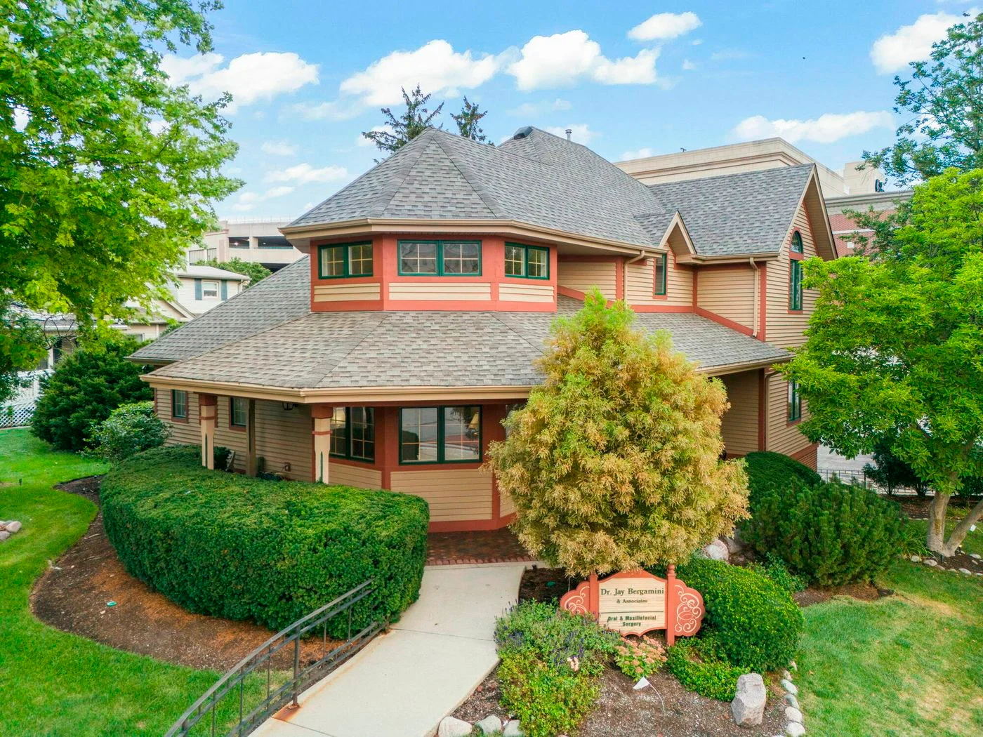 Photo 2 of 405 S Main St, Naperville, IL 60540