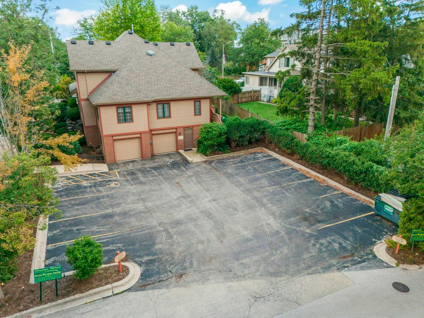 Photo 3 of 405 S Main St, Naperville, IL 60540