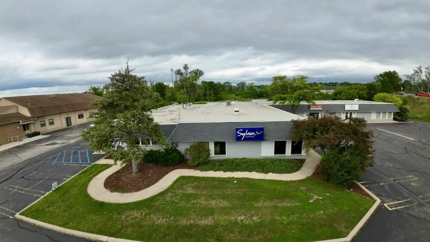 Photo 1 of 104-112 West Wackerly Street, Midland, MI 48640