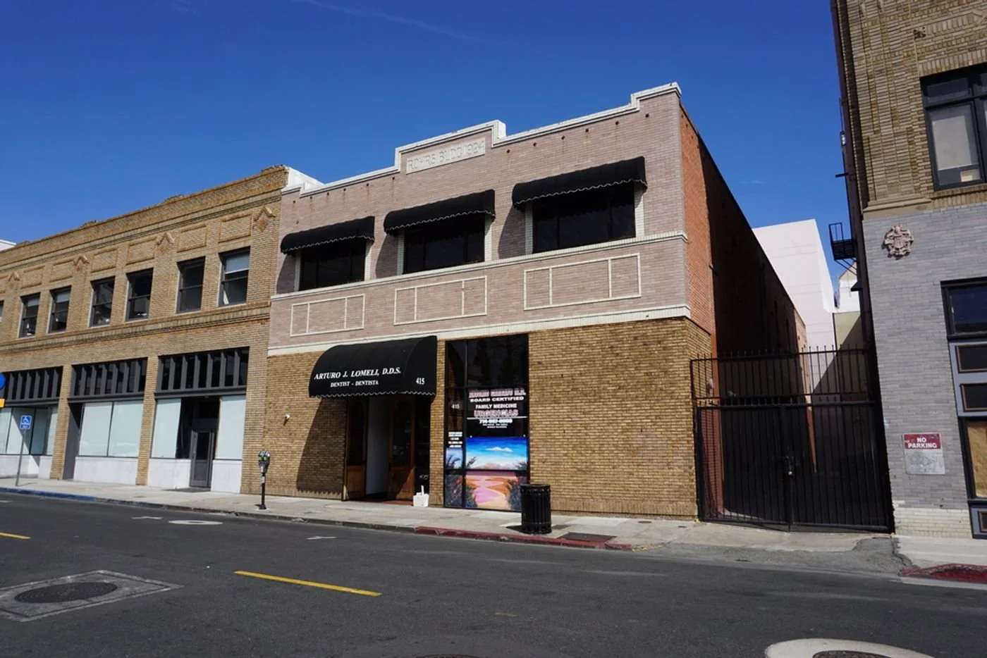 Photo-2 of 415 N Sycamore St, Santa Ana, CA 92701