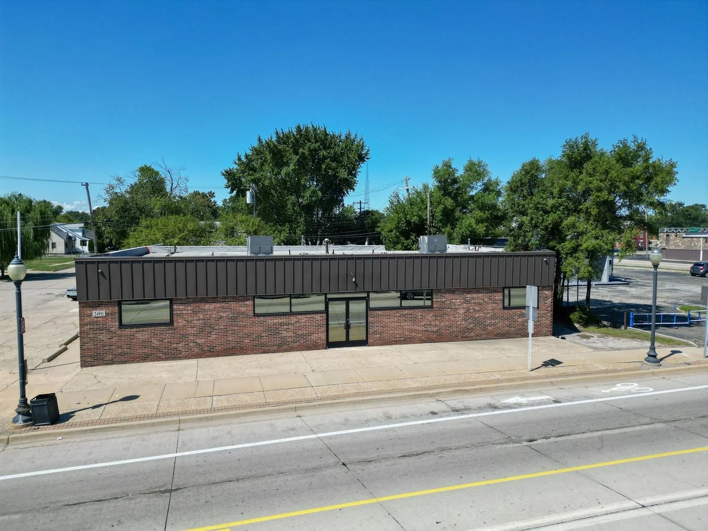 Photo 2 of 24911 John R Rd, Hazel Park, MI 48030