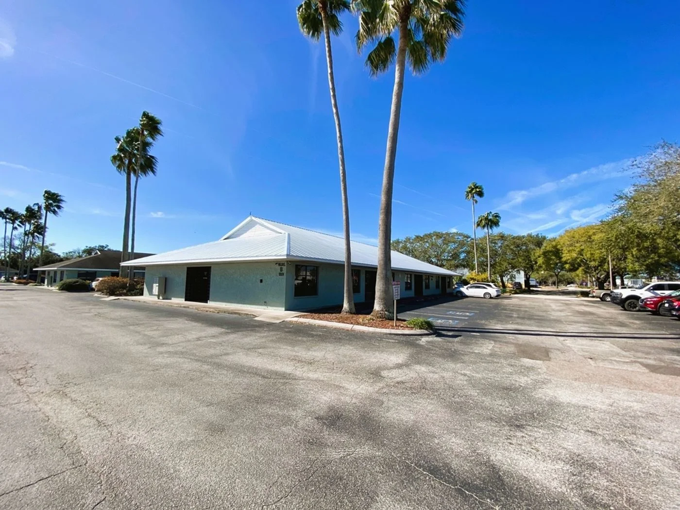 Photo 2 of 1341 10th St E, Palmetto, FL 34221