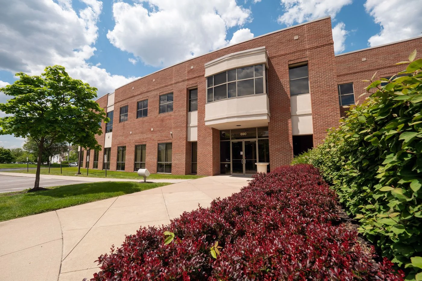 Photo 1 of 690 Taylor Road, Columbus, OH 43230