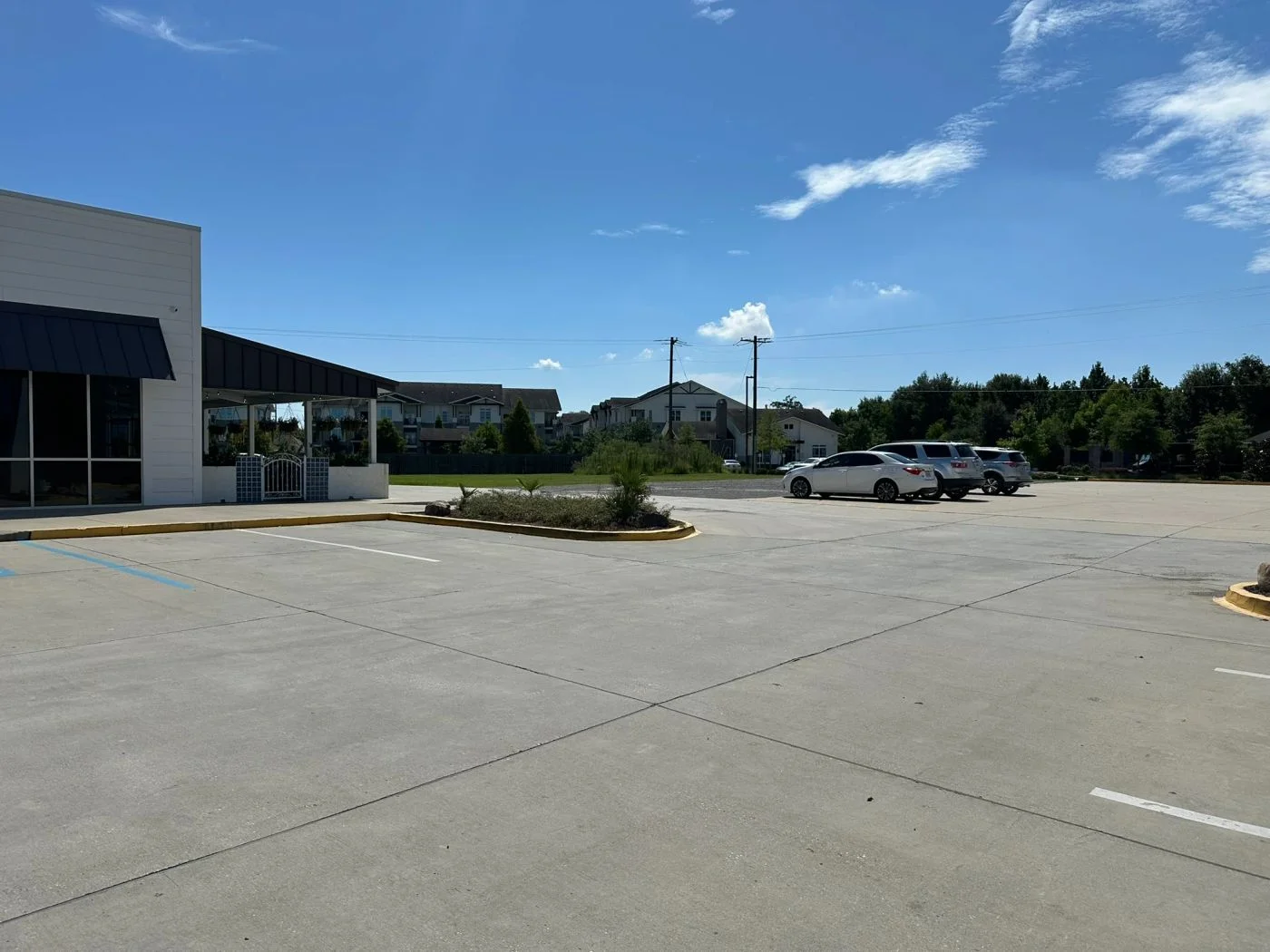 Photo 1 of 14552 Airline Hwy, Gonzales, LA 70737