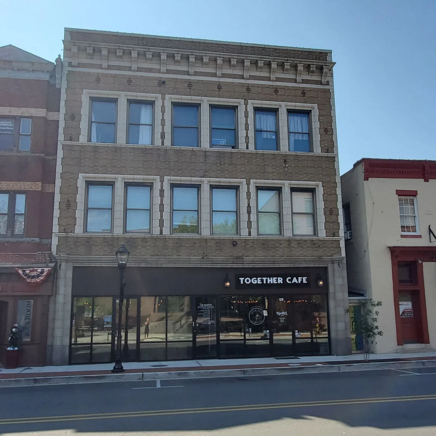 Photo 1 of 118 N Division St unit 302, Salisbury, MD 21801