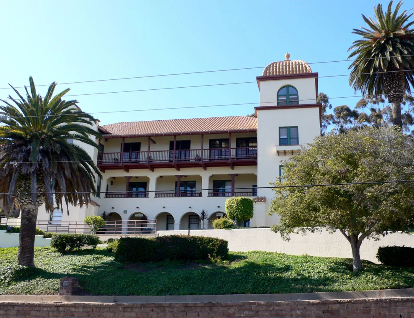 Photo 2 of 121 North Fir Street, Ventura, CA 93001