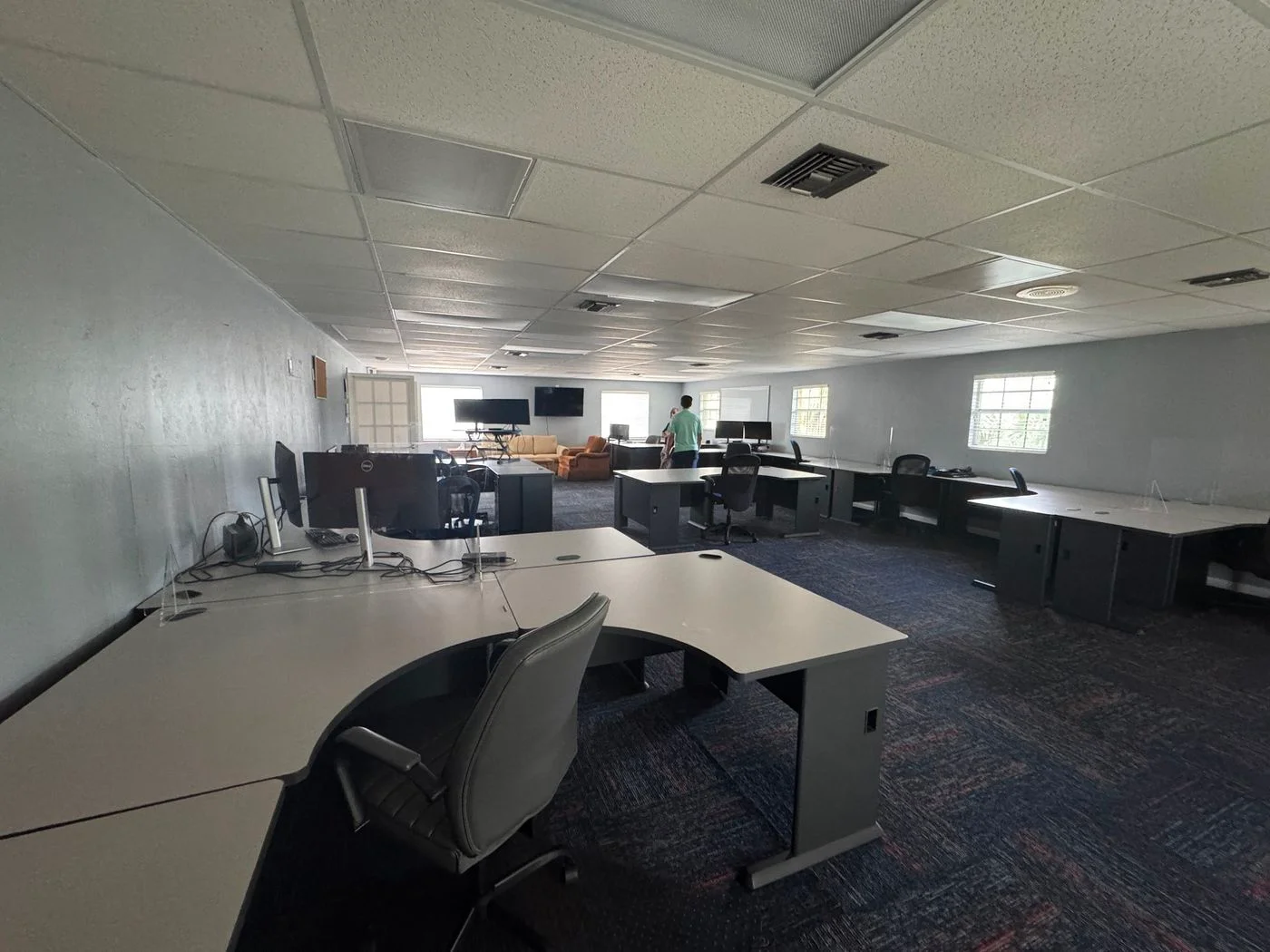 Photo 3 of 6338 Presidential Court , Fort Myers, FL 33919