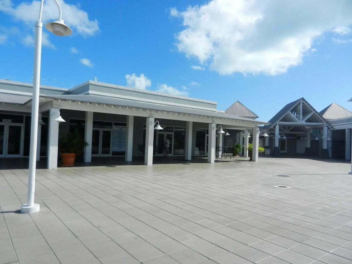 Photo-2 of 951 Caroline St, Key West, FL 33040