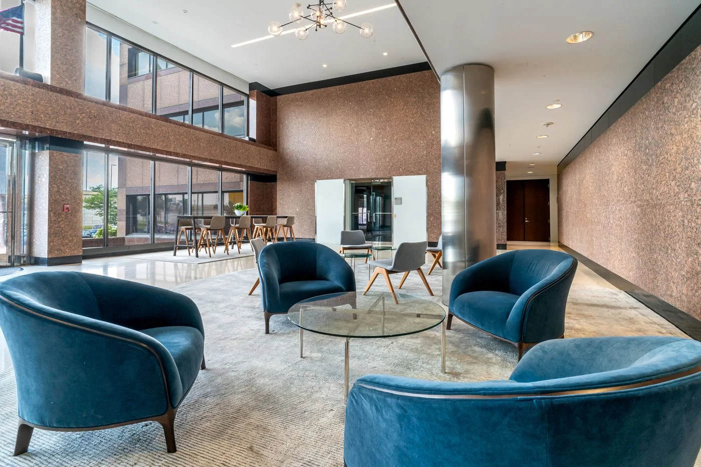 Photo 3 of 6400 Shafer Ct, Rosemont, IL 60018