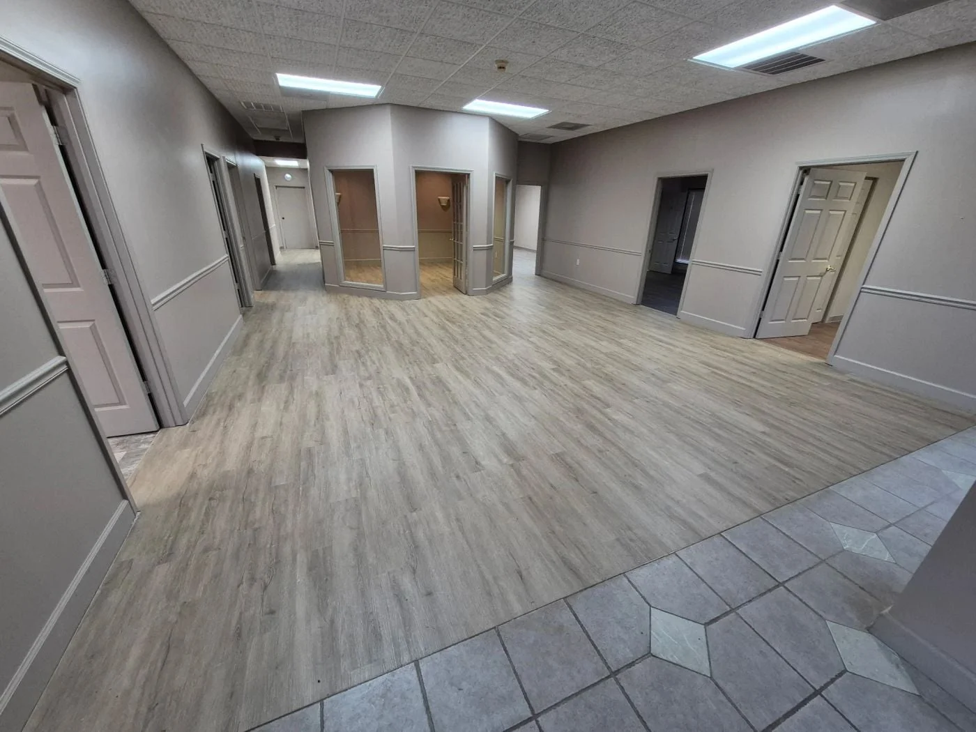 Photo 3 of 1420 Lockhart Dr NW, Kennesaw, GA 30144