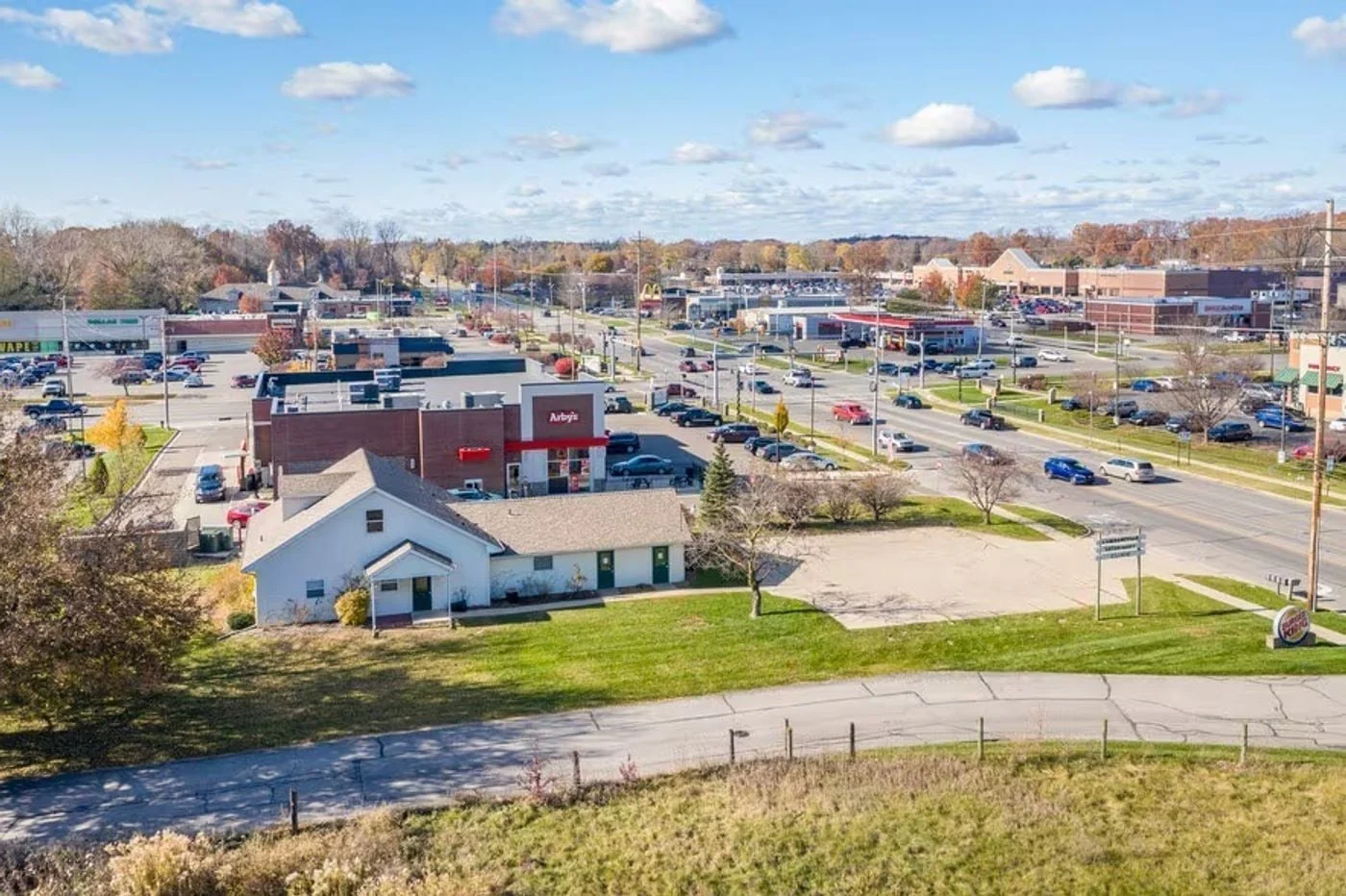 Photo 2 of 3277 West Sterns Road, Lambertville, MI 48144