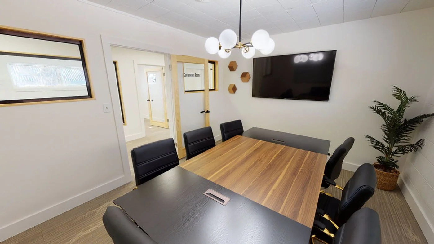 Photo 3 of 6155 Oak Street, Kansas City, MO 64110