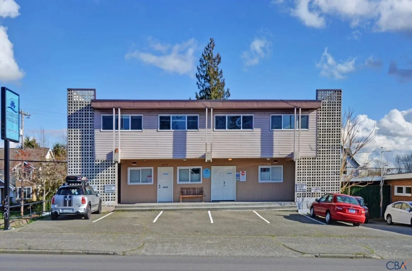 Photo 1 of 4210 Aurora Ave N, Seattle, WA 98103