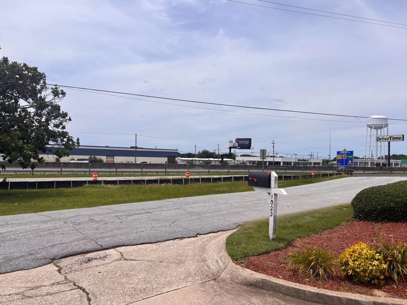 Photo 3 of 1034 Fairground St SE, Conyers, GA 30012