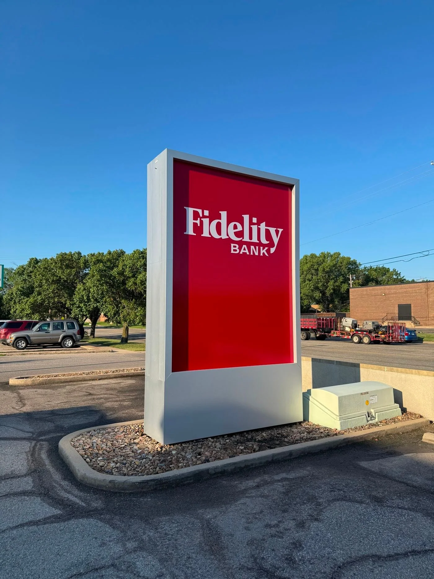 Photo 2 of 1306 N Woodlawn St, Wichita, KS 67208