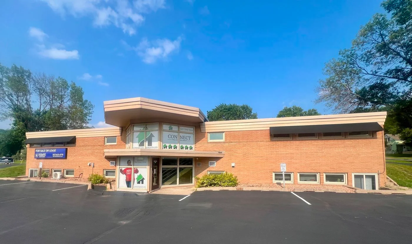 Photo-1 of 530 W Pleasant St, Mankato, MN 56001