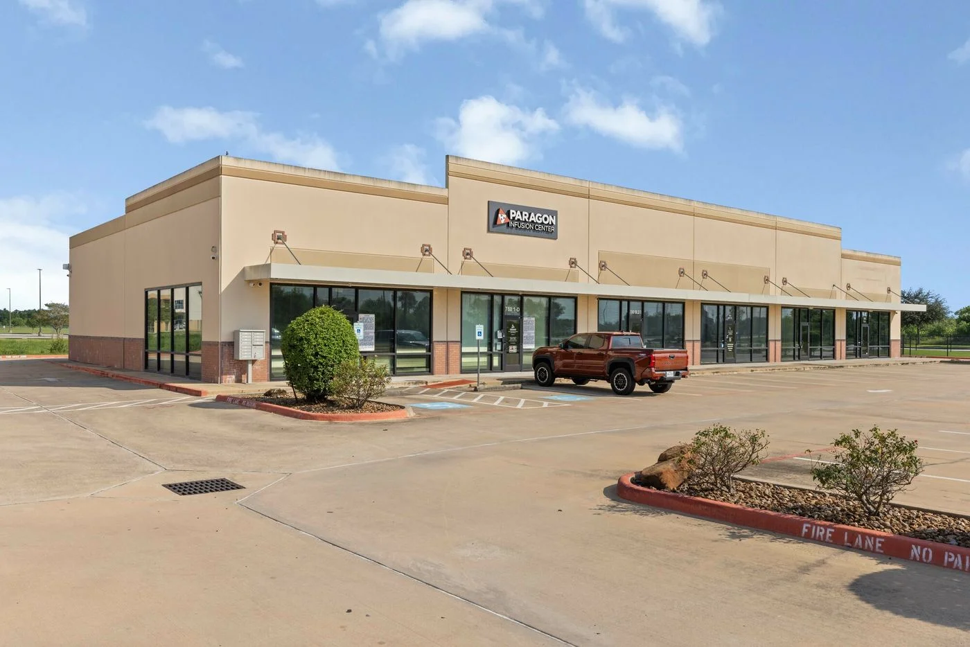Photo-1 of 780 Clear Lake City Blvd, Webster, TX 77598
