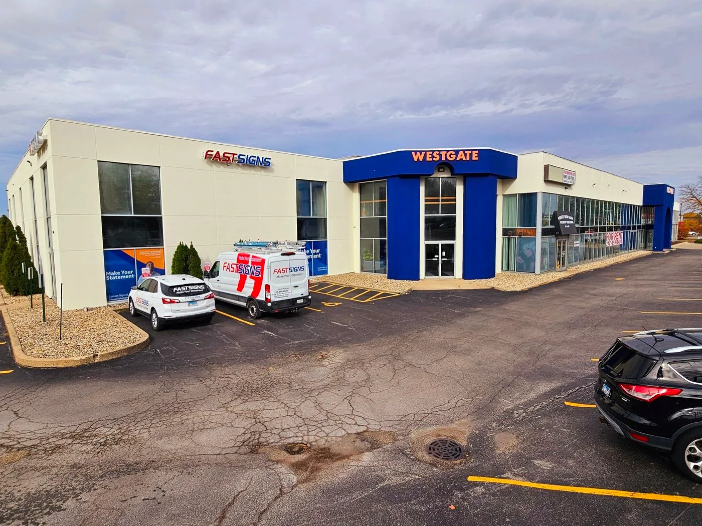 Photo 1 of 313 N Mattis Ave, Champaign, IL 61821