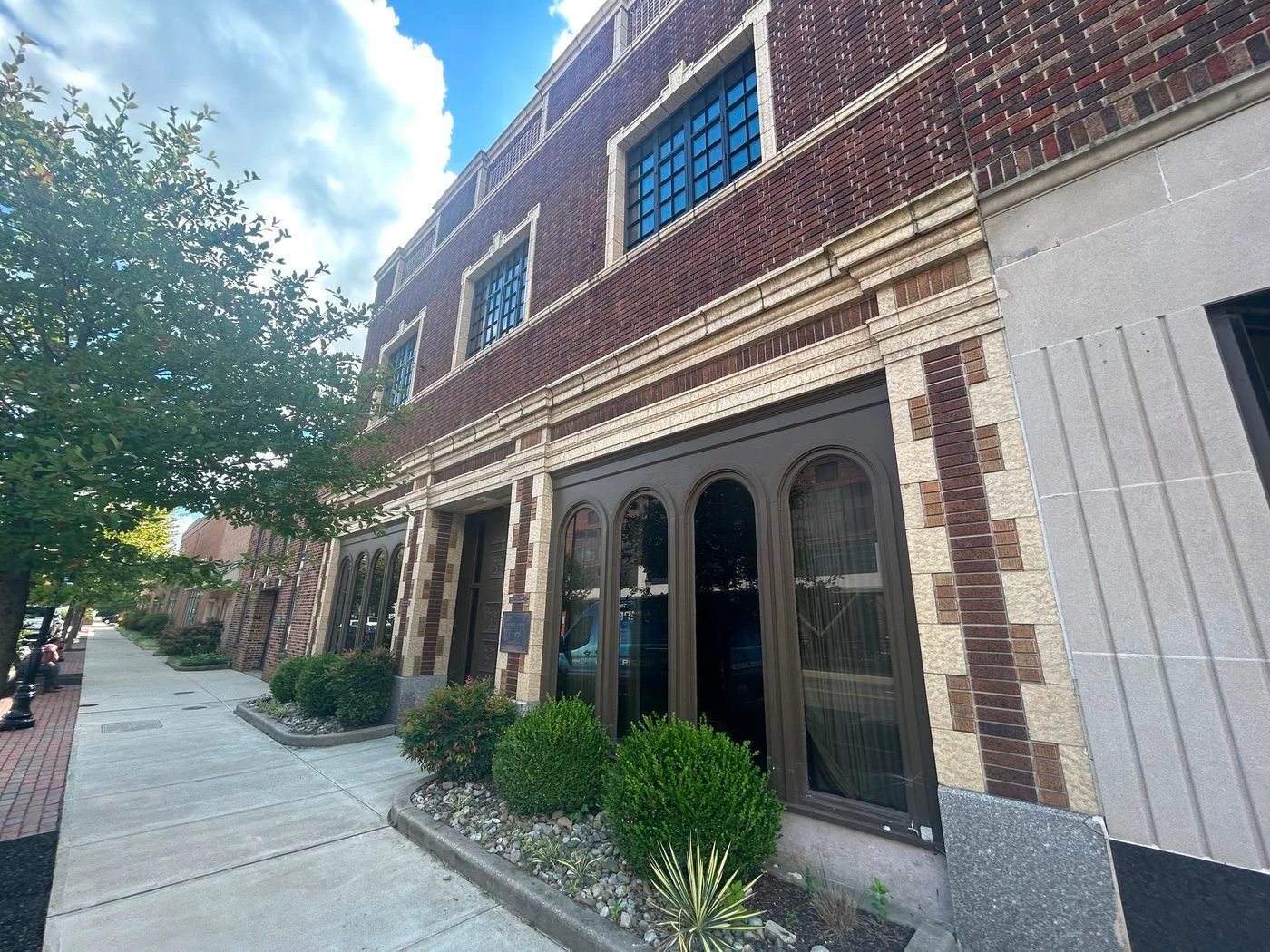 Photo 2 of 212 E Main St # 1, Salisbury, MD 21801