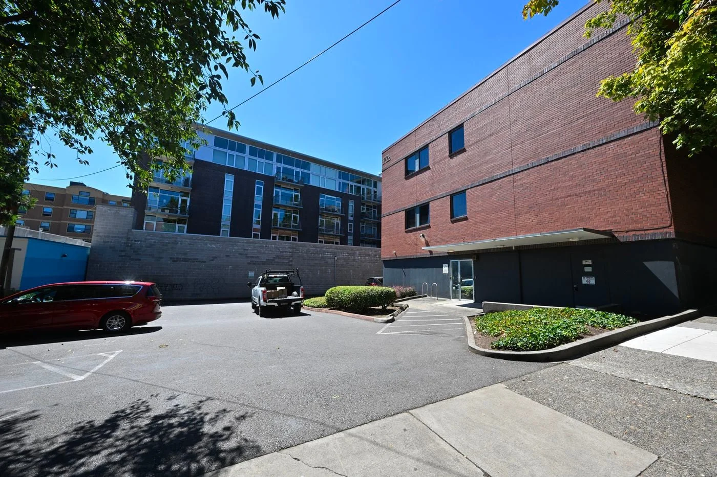 Photo 3 of 1776 SW Madison St, Portland, OR 97205