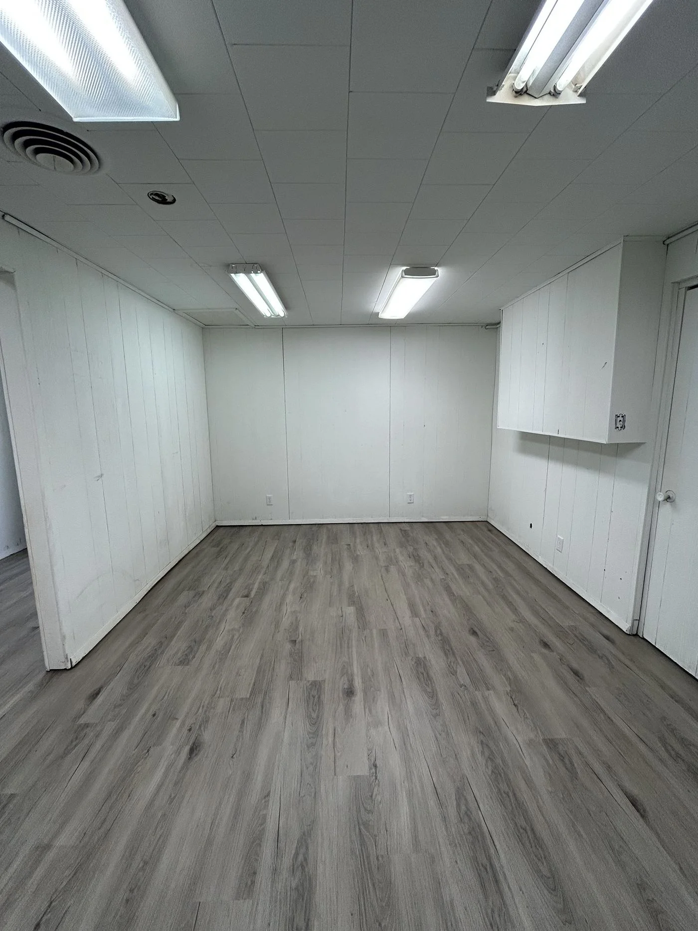 Photo 2 of 1001 Croxton Avenue, Bloomington, IL 61701