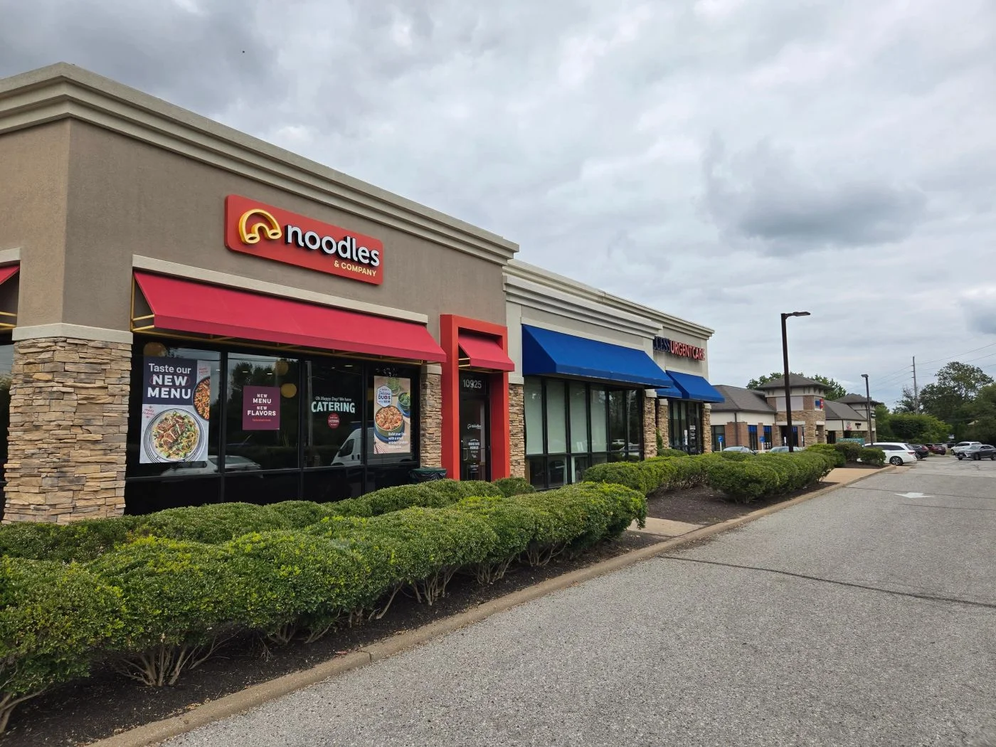 Photo 2 of 10923 Olive Blvd, Saint Louis, MO 63141