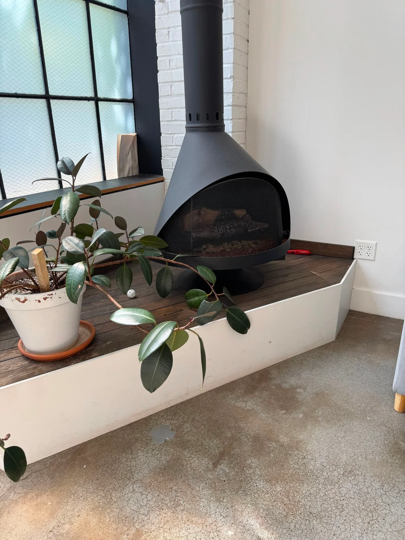 Photo 2 of 1601 Northwest Savier Street, Portland, OR 97209